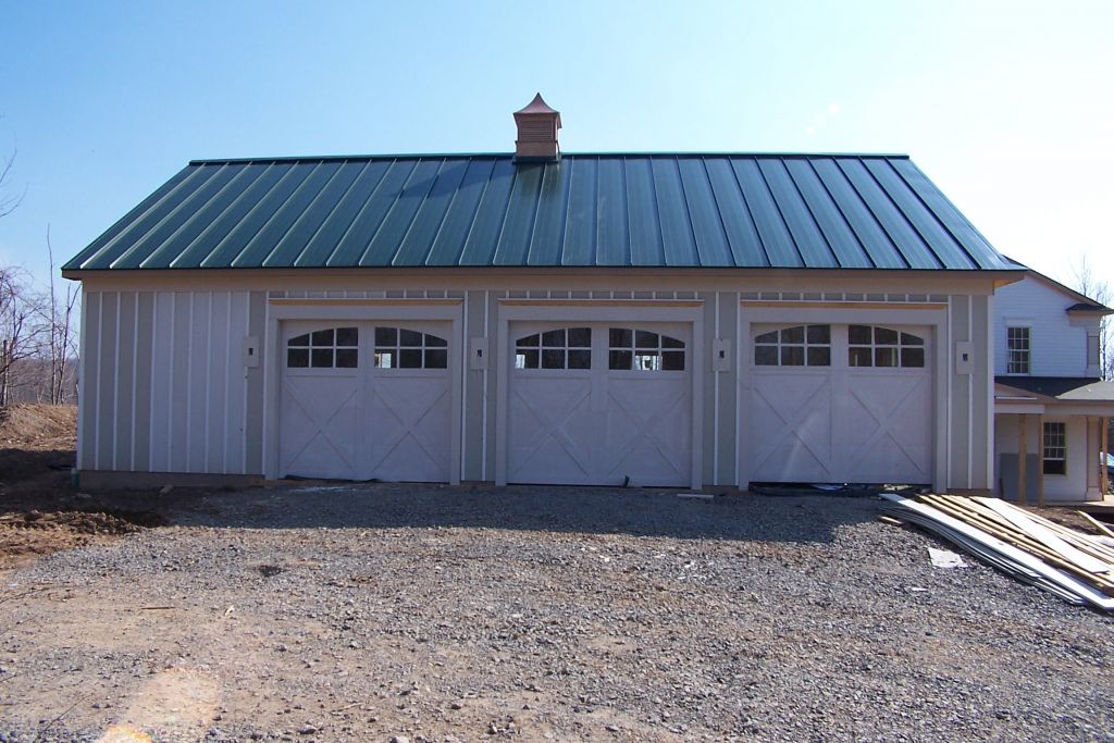 WOOD CARRIAGE DOOR