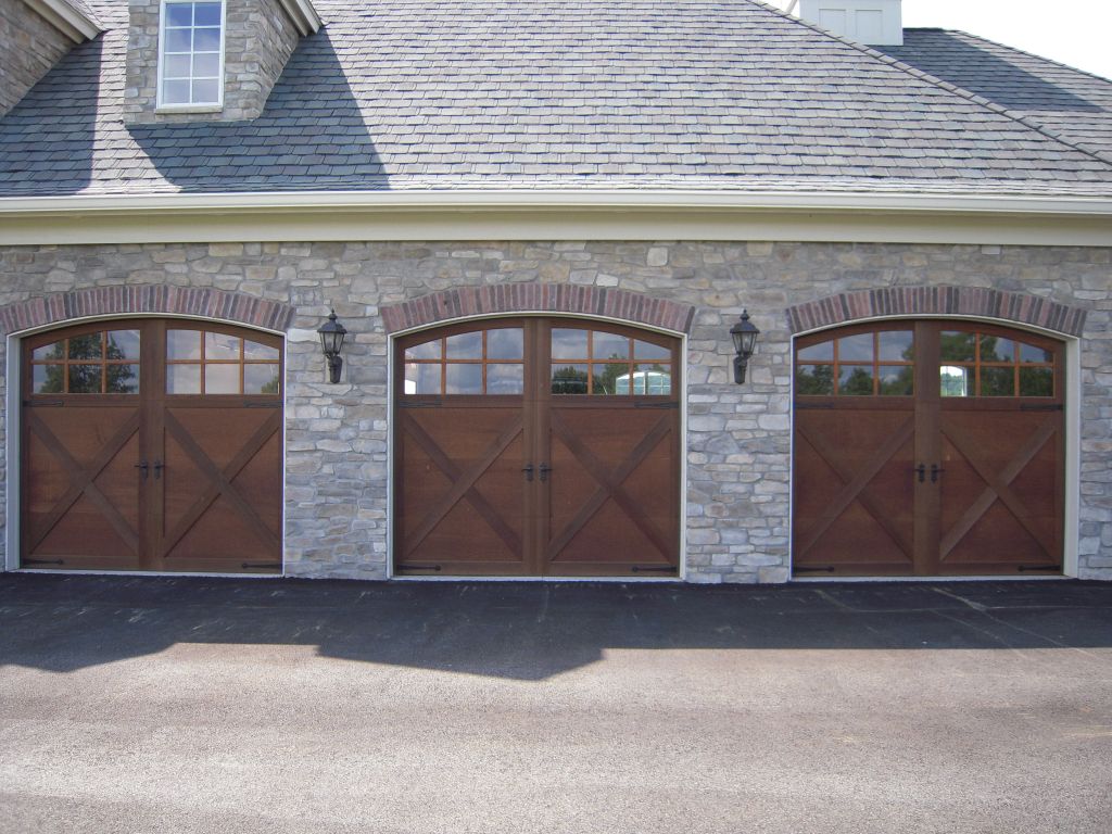 WOOD CARRIAGE DOOR